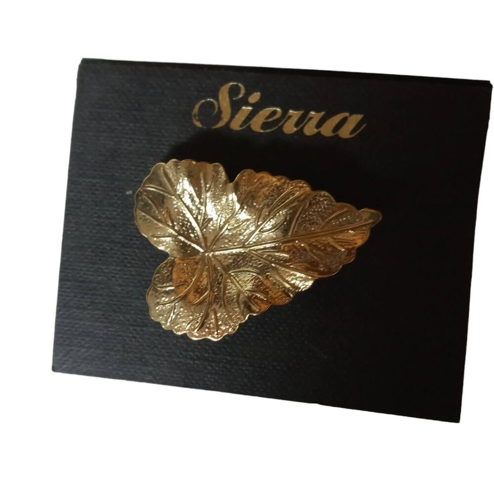 Sierra Gold Tone Leaf Brooch Pin Textured Large Floral Vintage Fashion Jewelry